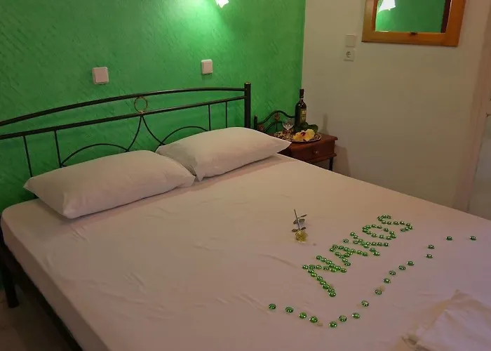 Katerina Babis Apart Otel 3*