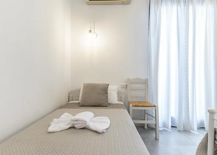 Katerina Babis 3* Agios Prokopios (Naxos)