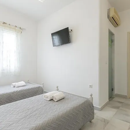 Katerina Babis 3* Agios Prokopios (Naxos)