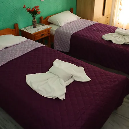 Katerina Babis Hotel apartamentowy 3*